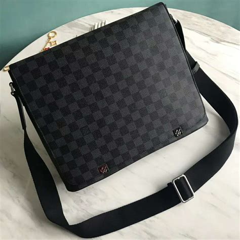 louis vuitton men's bag second hand